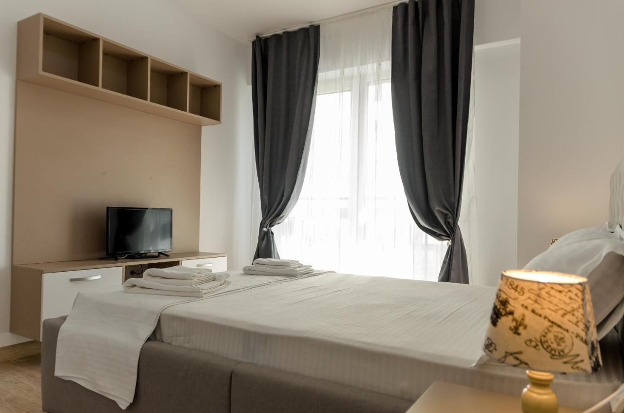 Luxury Apartments Newton By Glam Ясси Екстер'єр фото